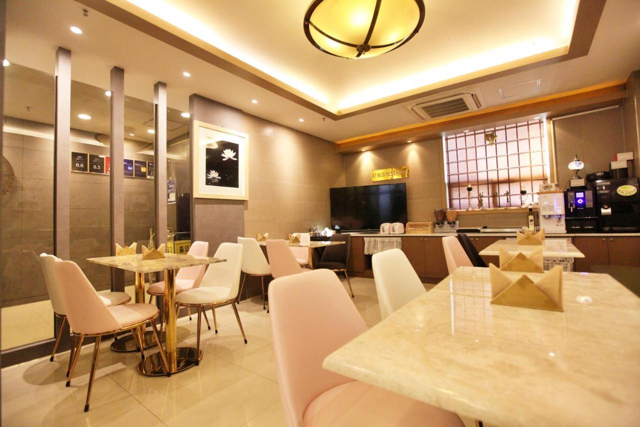 Changwon At Business Hotel Exterior foto