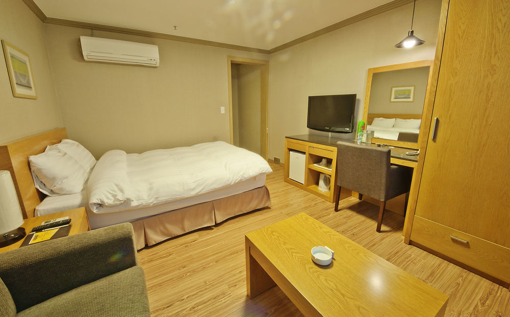 Changwon At Business Hotel Exterior foto