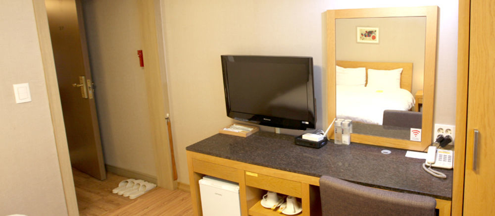 Changwon At Business Hotel Exterior foto